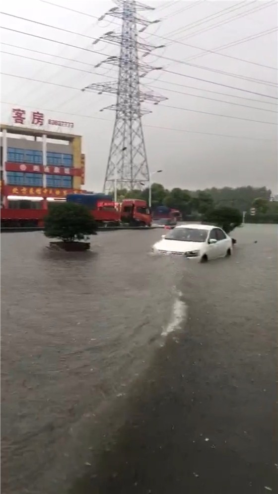 一場(chǎng)大雨淹沒了常州，龍城變水城，救援工作積極開展中?。?！20