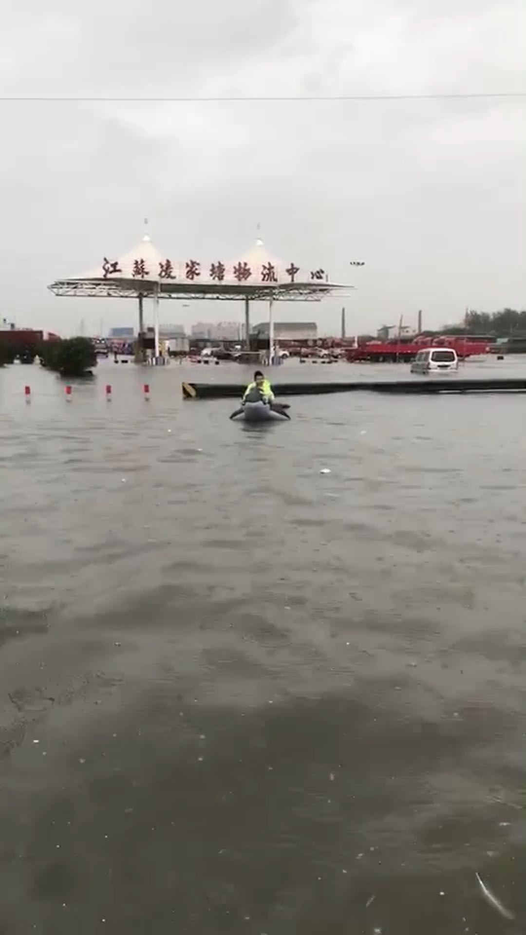 一場大雨淹沒了常州，龍城變水城，救援工作積極開展中?。?！11